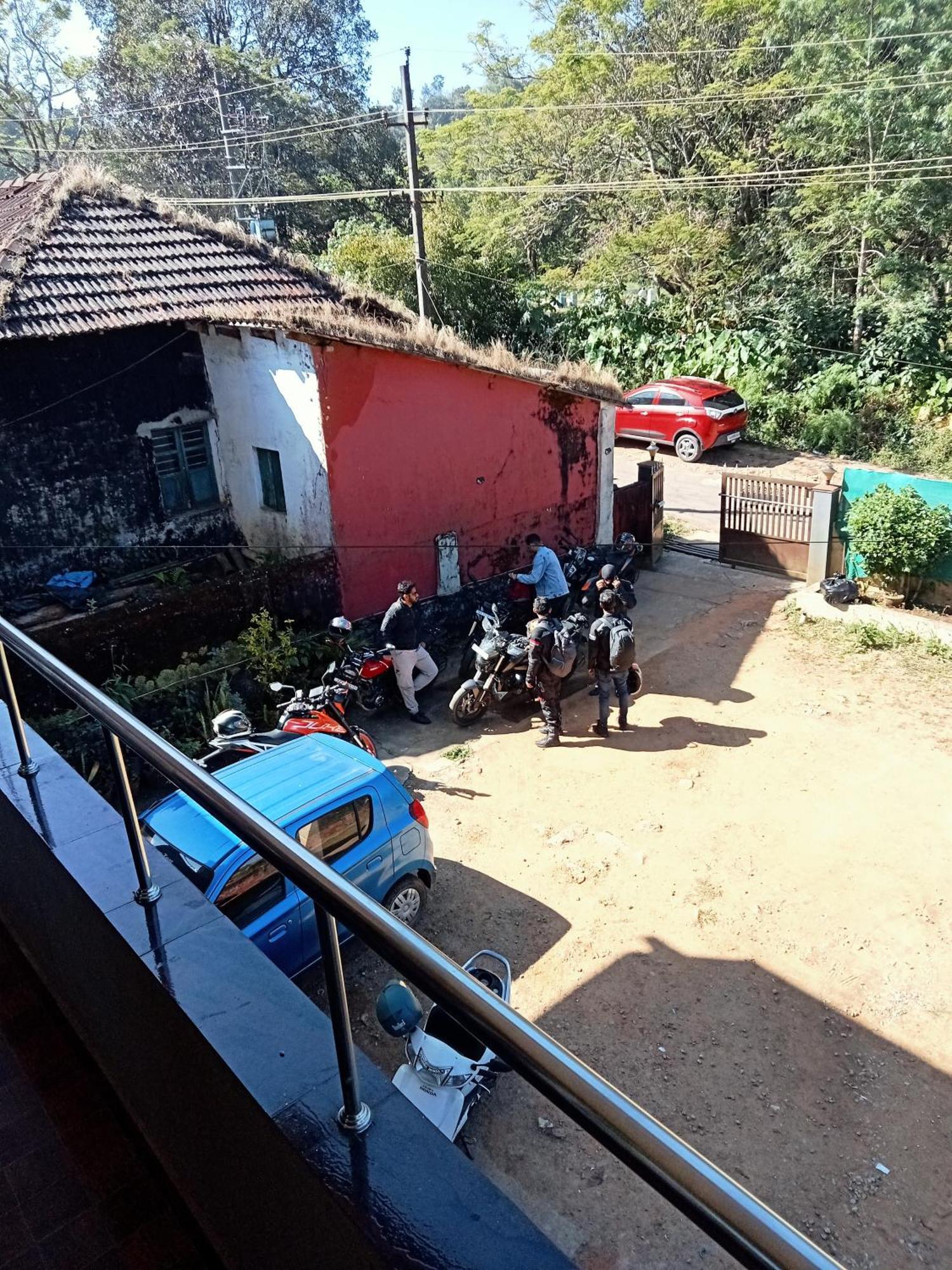 Eshwarkrupa Homestay Madikeri Extérieur photo