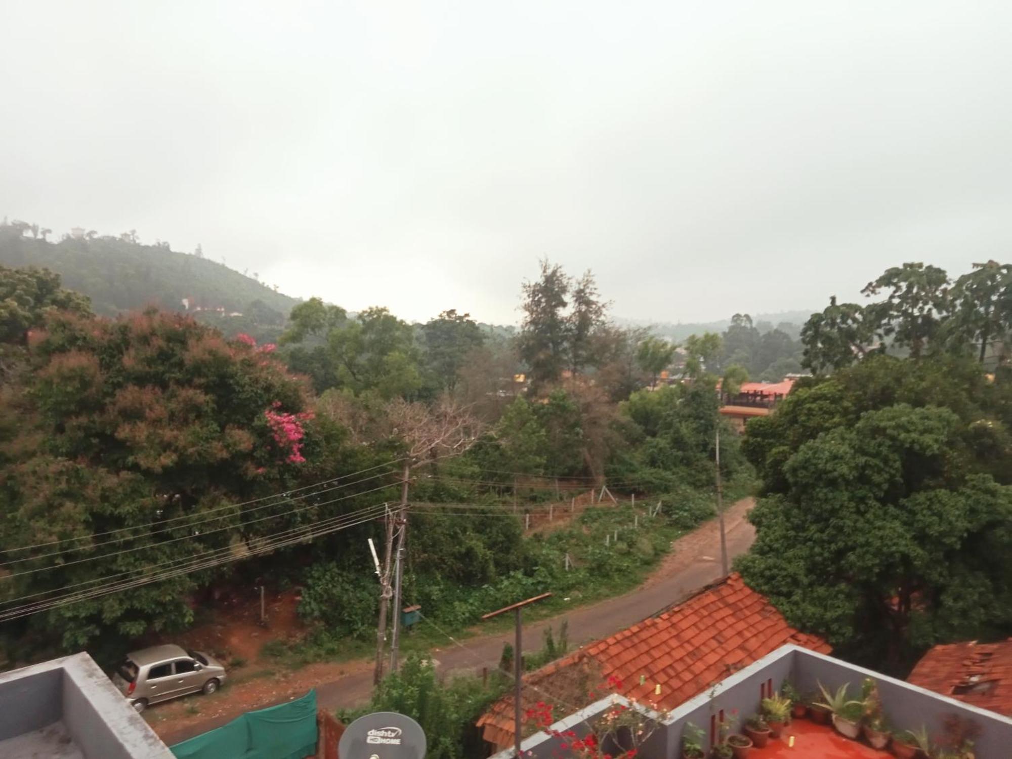 Eshwarkrupa Homestay Madikeri Extérieur photo