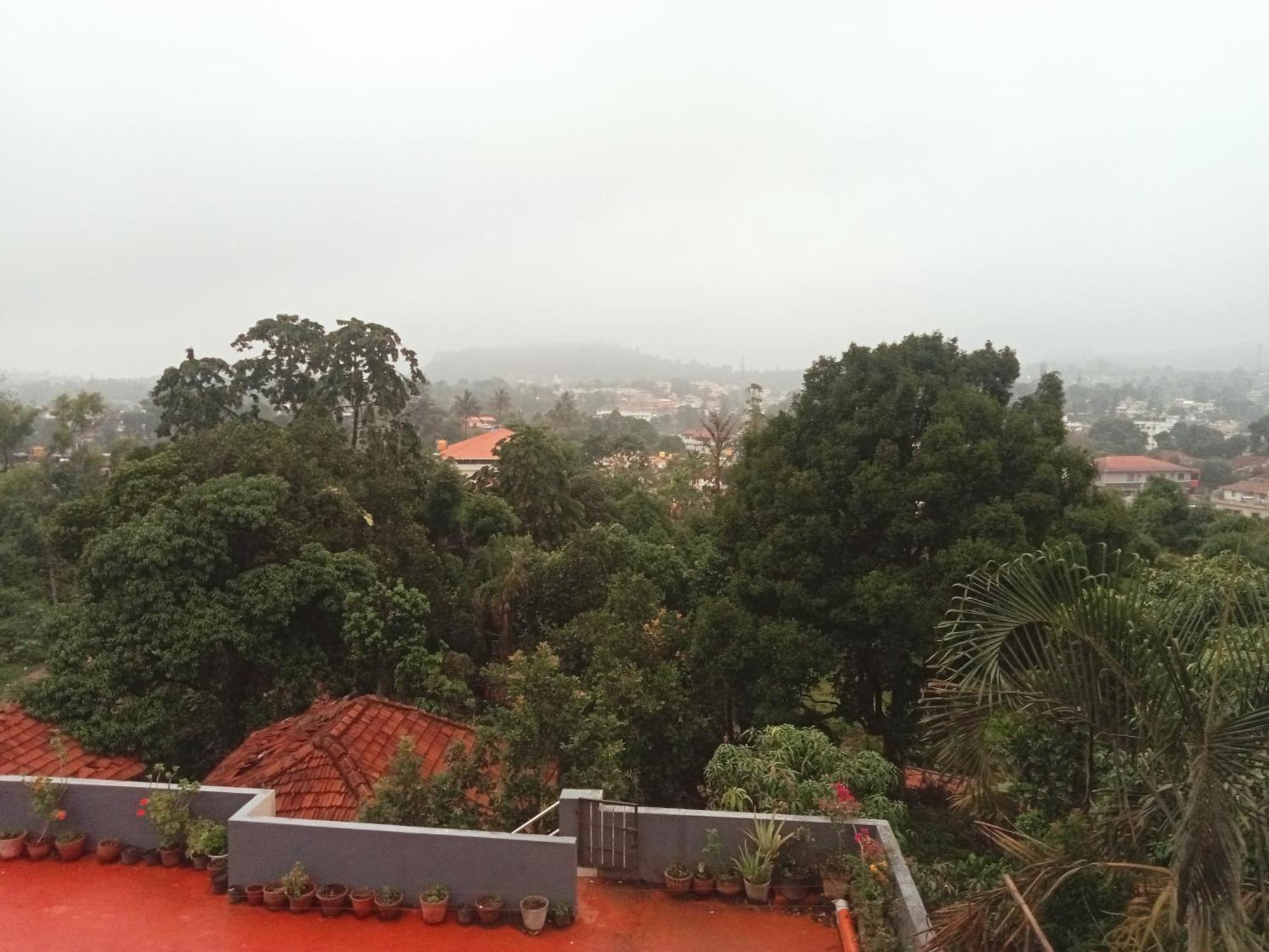 Eshwarkrupa Homestay Madikeri Extérieur photo