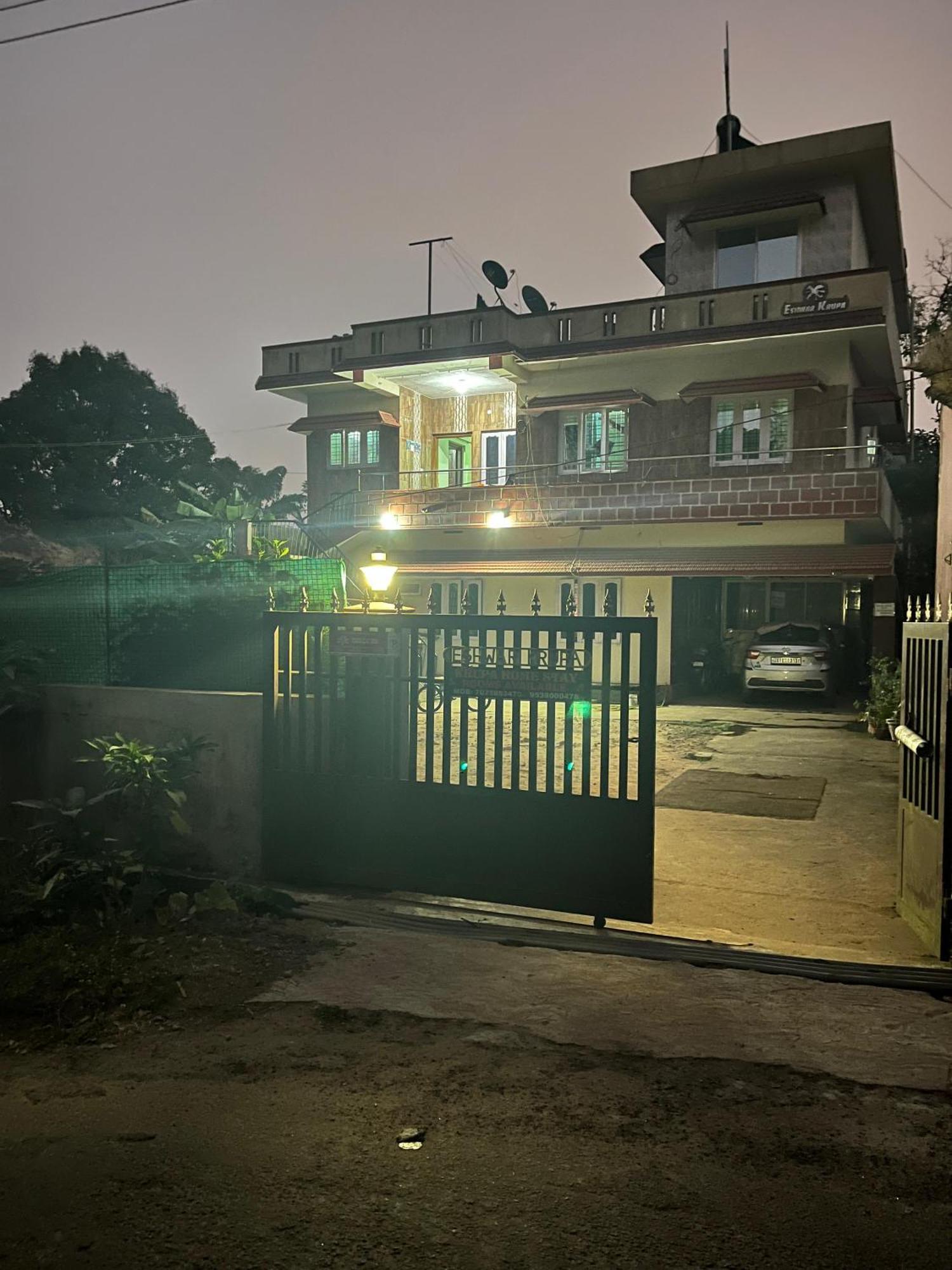 Eshwarkrupa Homestay Madikeri Extérieur photo